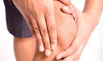 What symptoms to distinguish arthritis of arthrosis by arthrosis
