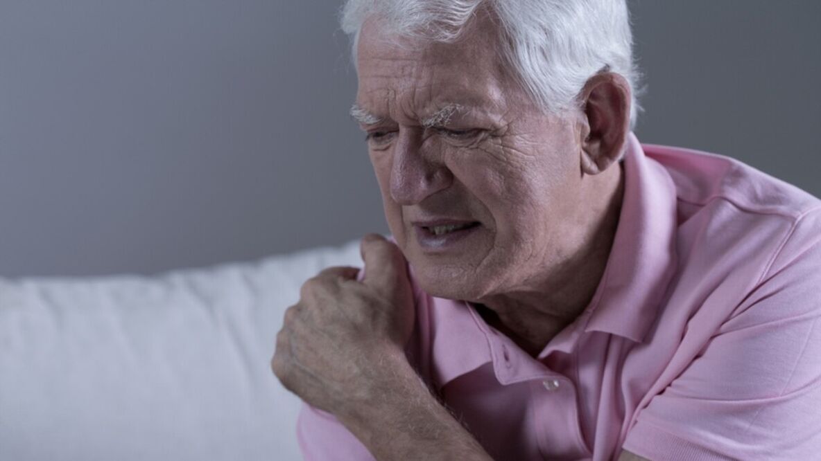 Pain in the shoulder joint due to osteoarthritis